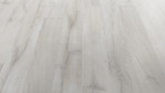 KA-eiche-helsinki-laminat-FHD239P80382NHG-Schraeg