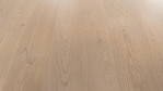 MW-holzboden-natureflex-hd-100-eiche-lebhaft-cremew-geb-Schraeg