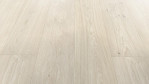 MW-pd450-9003-eiche-auth-weiss-gek-geb-parkett-5218009003-Schraeg