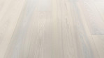 TH-esche-azurweiss-weiss-mattlack-grand-velvet-pa-1101012165-Schraeg
