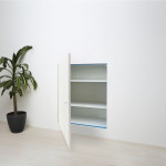 Milieubild 1 von WELLHÖFER Kniestocktür wandbündig mit Korpus und 2 Fachböden