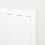 Detailansicht der geschlossenen Tür von Innentür-Set Esche weiß in Stumpfoptik mit Zarge und Drücker