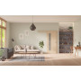 Front-Milieuansicht der vor der Wand laufenden GARANT Schiebetür Authentic Achat CePaL mit Lichtausschnitt LA-4 bandseitig Sprosse SP10