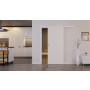 Front-Milieubild der vor der Wand laufenden Montana 8 ClassicLine Weißlack Schiebetür - Hörmann