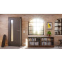 Detail-Milieuansicht von HÖRMANN Innentür Groove 34 Staubgrau RAL 7037 Lack DesignLine mit Lichtausschnitt LA 24 bandseitig