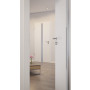 CloseUp-Milieuansicht von HÖRMANN Innentür Pure 1 Weißlack DesignLine mit Lichtausschnitt mittig