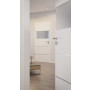CloseUp-Milieuansicht von HÖRMANN Innentür Pure 2 Weißlack DesignLine mit Lichtausschnitt quer mit Lisene Steel 80