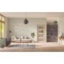 Front-Milieuansicht der in der Wand laufenden GARANT Schiebetür Authentic Achat GCK08 mit Lichtausschnitt LA-11