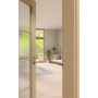CloseUp-Milieuansicht von GARANT Zimmertür Authentic Sand GCK08 mit Lichtausschnitt LA-3 Sprosse SP1