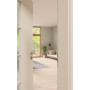 CloseUp-Milieuansicht von GARANT Zimmertür 0105-60 Pearl White CPL mit Lichtausschnitt LA-4 mittig Sprosse SP10