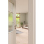 CloseUp-Milieuansicht von GARANT Zimmertür D354-60 Designer White Resopal mit Lichtausschnitt LA-6 Sprosse SP4