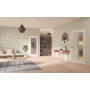 Main-Milieuansicht der vor der Wand laufenden GARANT Schiebetür 0105-60 Pearl White CePaL mit Lichtausschnitt LA-2