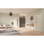 Main-Milieuansicht der vor der Wand laufenden GARANT Schiebetür 0105-60 Pearl White CePaL mit Lichtausschnitt LA-4 schlossseitig Sprosse SP10