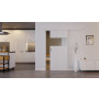 Front-Milieuansicht der vor der Wand laufenden HÖRMANN Schiebetür Pure 2 Eiche Weiß Duradecor DesignLine mit Lichtausschnitt quer