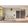 Front-Milieuansicht der in der Wand laufenden GARANT Schiebetür Aura 834 Matt RAL 9005 G-TEC