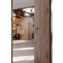 CloseUp-Milieuansicht von HÖRMANN Innentür Pure 1 Nordeiche Duradecor DesignLine mit Lichtausschnitt Bandseite