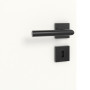 Detailansicht des Lichtausschnitts von Linea Black 05 Weißlack RAL 9016 Innentür - Deine Tür