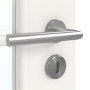 Detailansicht der Oberfläche von GARANT Zimmertür Weißlack 9016 mit Lichtausschnitt LA-2 Sprosse SP1