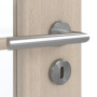 Detailansicht der Oberfläche von GARANT Zimmertür Authentic Akazie GCK08 mit Lichtausschnitt LA-2 Sprosse SP10