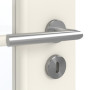 Detailansicht der Oberfläche von GARANT Zimmertür Weißlack 9010 CPL mit Lichtausschnitt LA-2 Sprosse SP10