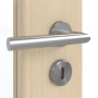 Detailansicht der Oberfläche von GARANT Zimmertür Authentic Sand GCK08 mit Lichtausschnitt LA-2 Sprosse SP2