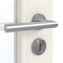 Detailansicht der Oberfläche von GARANT Zimmertür Weiß Struktur Premium CPL mit Lichtausschnitt LA-3 Sprosse SP10