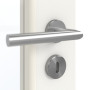 Detailansicht der Oberfläche von GARANT Zimmertür Weißlack 9016 GHK08 mit Lichtausschnitt LA-3 Sprosse SP4