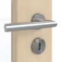 Detailansicht der Oberfläche von GARANT Zimmertür Authentic Sand GCK08 mit Lichtausschnitt LA-4 schlossseitig
