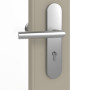 Detailansicht der Oberfläche von GARANT Wohnungseingangstür Matt Seidengrau 7044 G-TEC mit Lichtausschnitt LA-4 schlossseitig