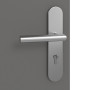 Detailansicht der Oberfläche von HÖRMANN Wohnungseingangstür Groove 50 Staubgrau RAL 7037 Lack DesignLine