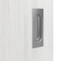 Detailansicht der Oberfläche von GARANT Feuchtraum-Schiebetür Authentic Grigio GCK08 mit Lichtausschnitt LA-5 mittig