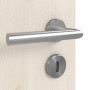 Detailansicht der Oberfläche von GARANT Feuchtraumtür Authentic Perl GCK08 mit Lichtausschnitt LA-4 bandseitig