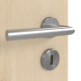 Detailansicht der Oberfläche von GARANT Feuchtraumtür Authentic Sand GCK08 mit Lichtausschnitt LA-4 bandseitig