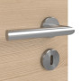 Detailansicht der Oberfläche von GARANT Feuchtraumtür Quer Authentic Achat GCK08 mit Lichtausschnitt LA-5 bandseitig