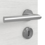Detailansicht der Oberfläche von GARANT Feuchtraumtür Quer Authentic Grigio GCK08 mit Lichtausschnitt LA-5 bandseitig