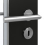 Detailansicht der Oberfläche von GARANT Feuchtraumtür 0901-60 Black Resopal mit Lichtausschnitt LA-6