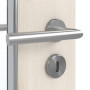 Detailansicht der Oberfläche von GARANT Feuchtraumtür Authentic Perl GCK08 mit Lichtausschnitt LA-6