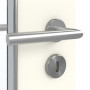 Detailansicht der Oberfläche von GARANT Feuchtraumtür W980ST15 Platinweiß GHK08 mit Lichtausschnitt LA-6