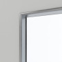 Detailansicht des Lichtausschnitts von GARANT Feuchtraumtür D92-60 Dove Grey Resopal mit Lichtausschnitt LA-2