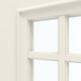 Detailansicht des Lichtausschnitts von GARANT Zimmertür Amrum Weißlack mit Lichtausschnitt AML4/2 Sprosse SP5/2