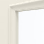 Detailansicht des Lichtausschnitts von GARANT Zimmertür Amrum Weißlack mit Lichtausschnitt AML4 Sprosse SP2