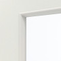 Detailansicht des Lichtausschnitts von GARANT Objektinnentür Weiß Struktur Premium CePaL mit Lichtausschnitt LA-4 bandseitig