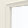 Detailansicht des Lichtausschnitts von GARANT Schiebetür Amrum Weißlack mit Lichtausschnitt AML2 Sprosse SP4